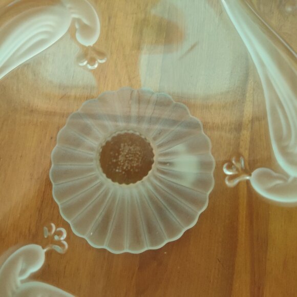 Mikasa Crystal Peacock Cake Stand - vintage - Picture 3 of 16